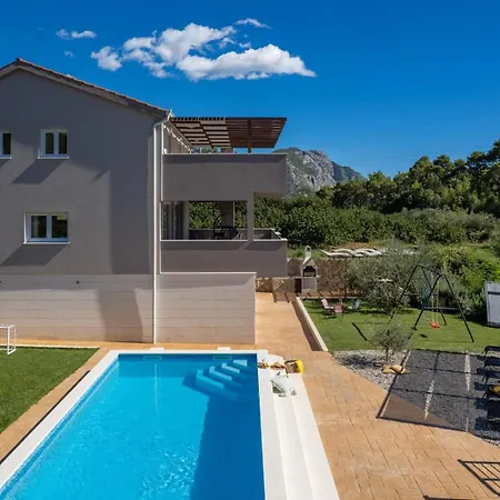 Villa Jelena *